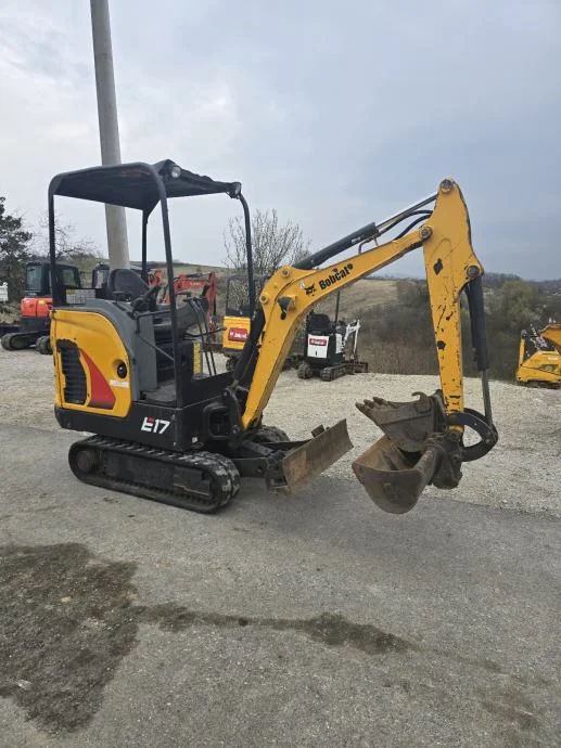 Mini-pelle Bobcat E17 (2016) – 1,7 t – 3 godets