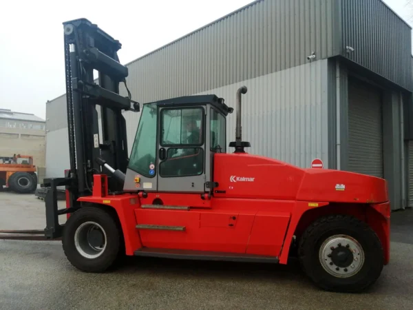 Chariot Élévateur Diesel Kalmar 160-12 – 16 Tonnes