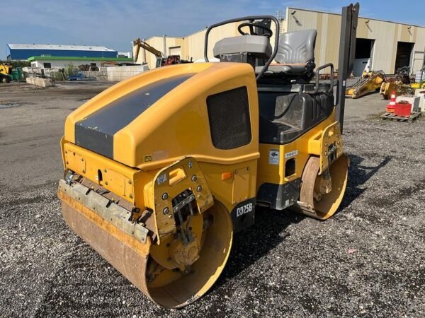 Compacteur Tandem VOLVO DD25B – 2017