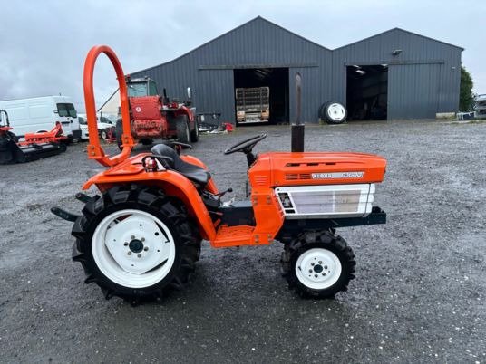 🚜 Micro-tracteur Kubota B1600DT – 20 CV – 4RM – Remanufacturé
